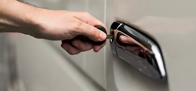 Why Choose Our Auto Locksmith Team in Oviedo, FL?